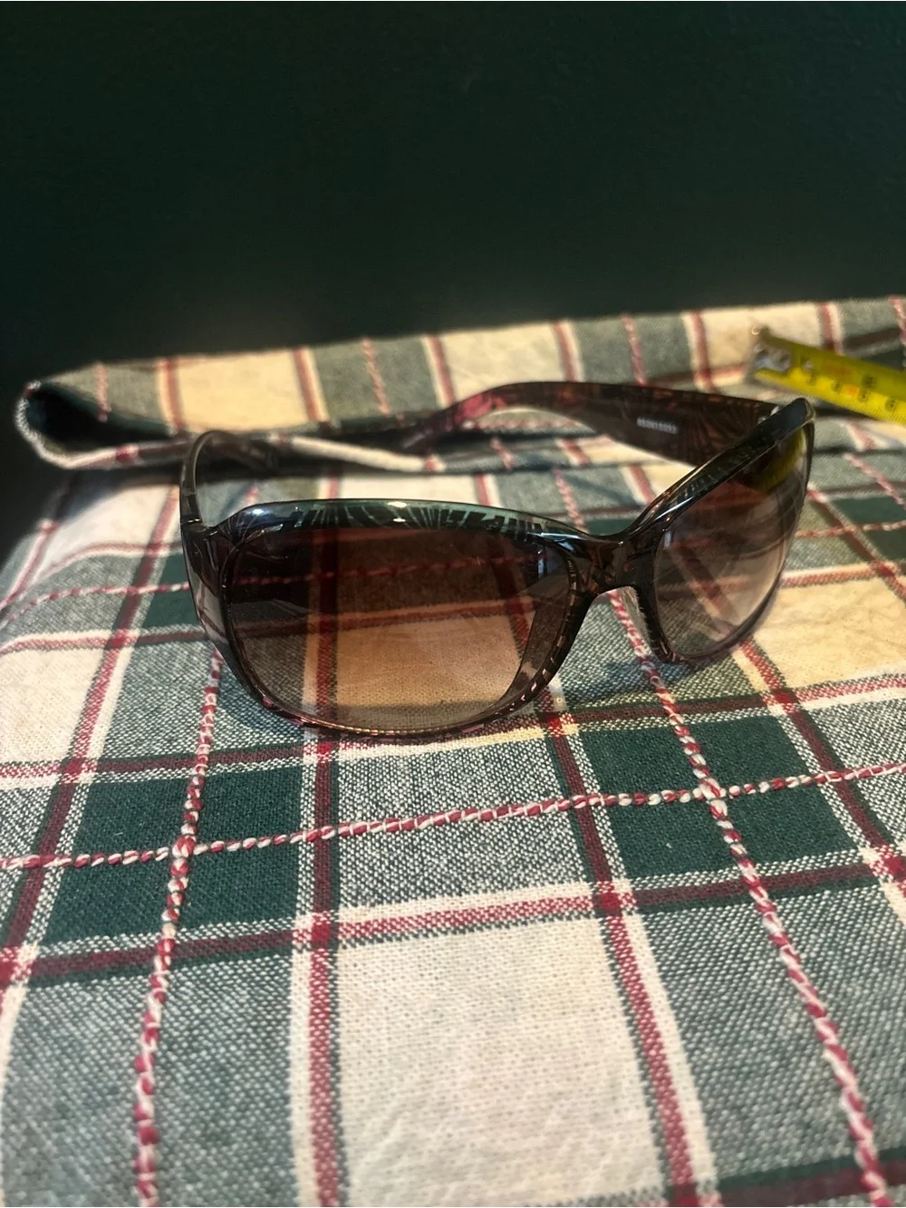Classic Brown Gradient Womens Sunglasses Multicolor Island Design